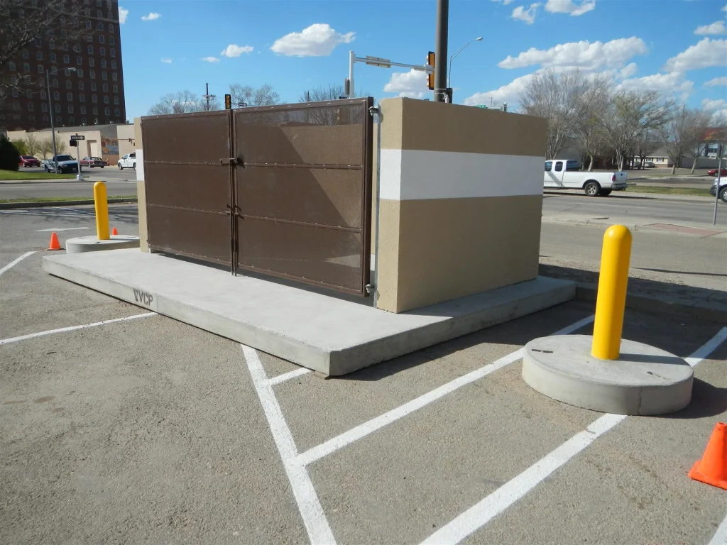 Refuse-area enclosure
