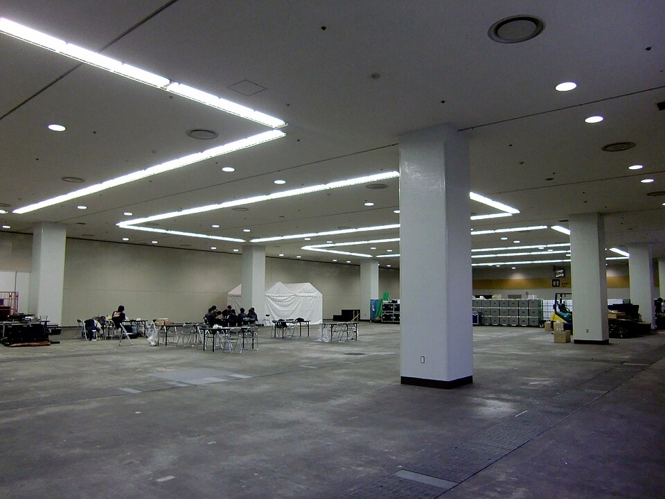 Recessed downlight